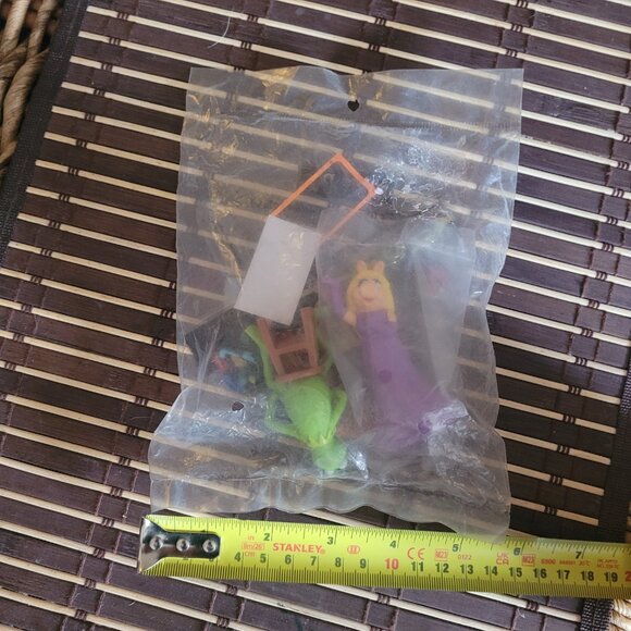 The Muppets Decopak Cake Topper Set, Sealed - Picture 11 of 11